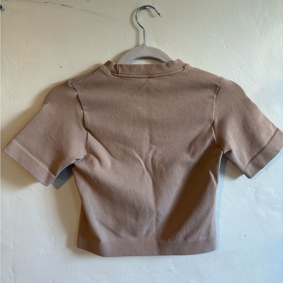 🤎 Everlane The Seamless Tee 🤎 - Picture 4 of 4